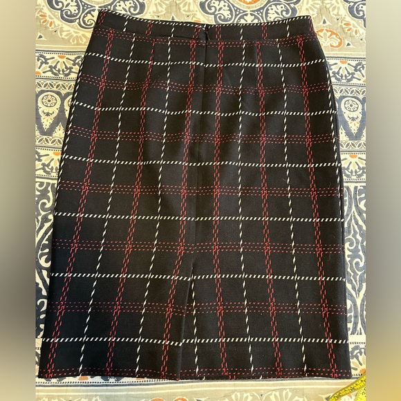 Ann Taylor knit pencil skirt - Picture 3 of 7